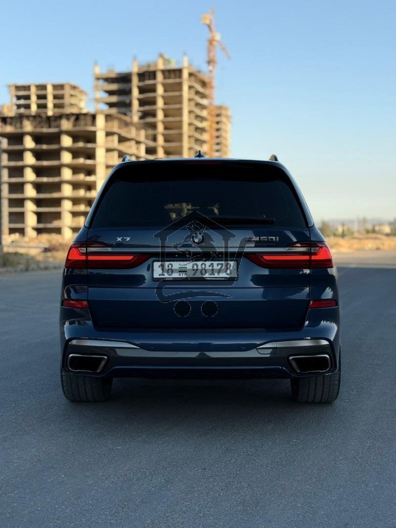 BMW X7 M50 - الصورة 7