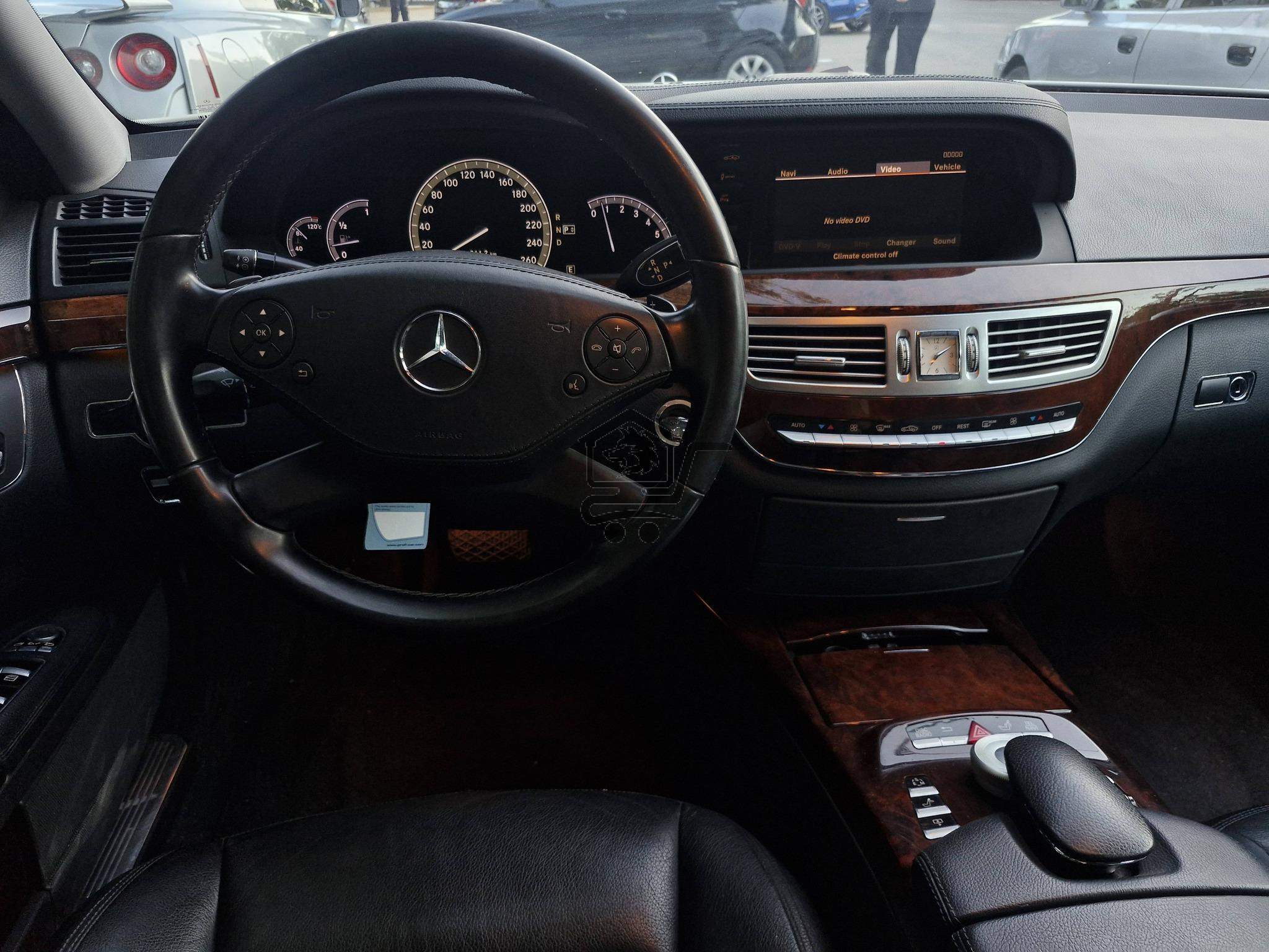 Mercedes-Benz S350 - الصورة 6
