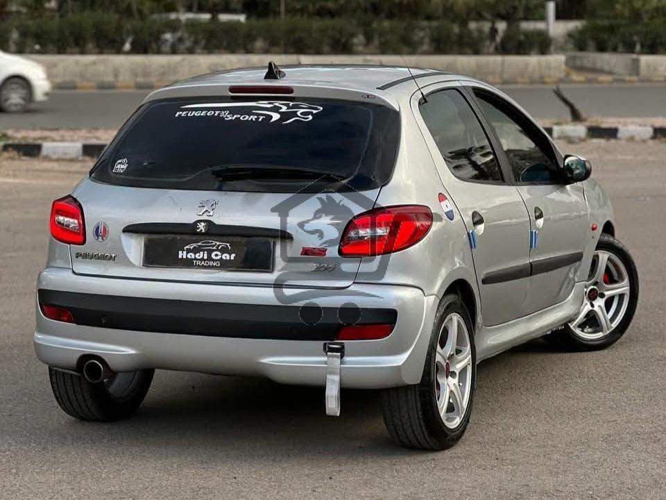 Peugeot 206 2004 - الصورة 2