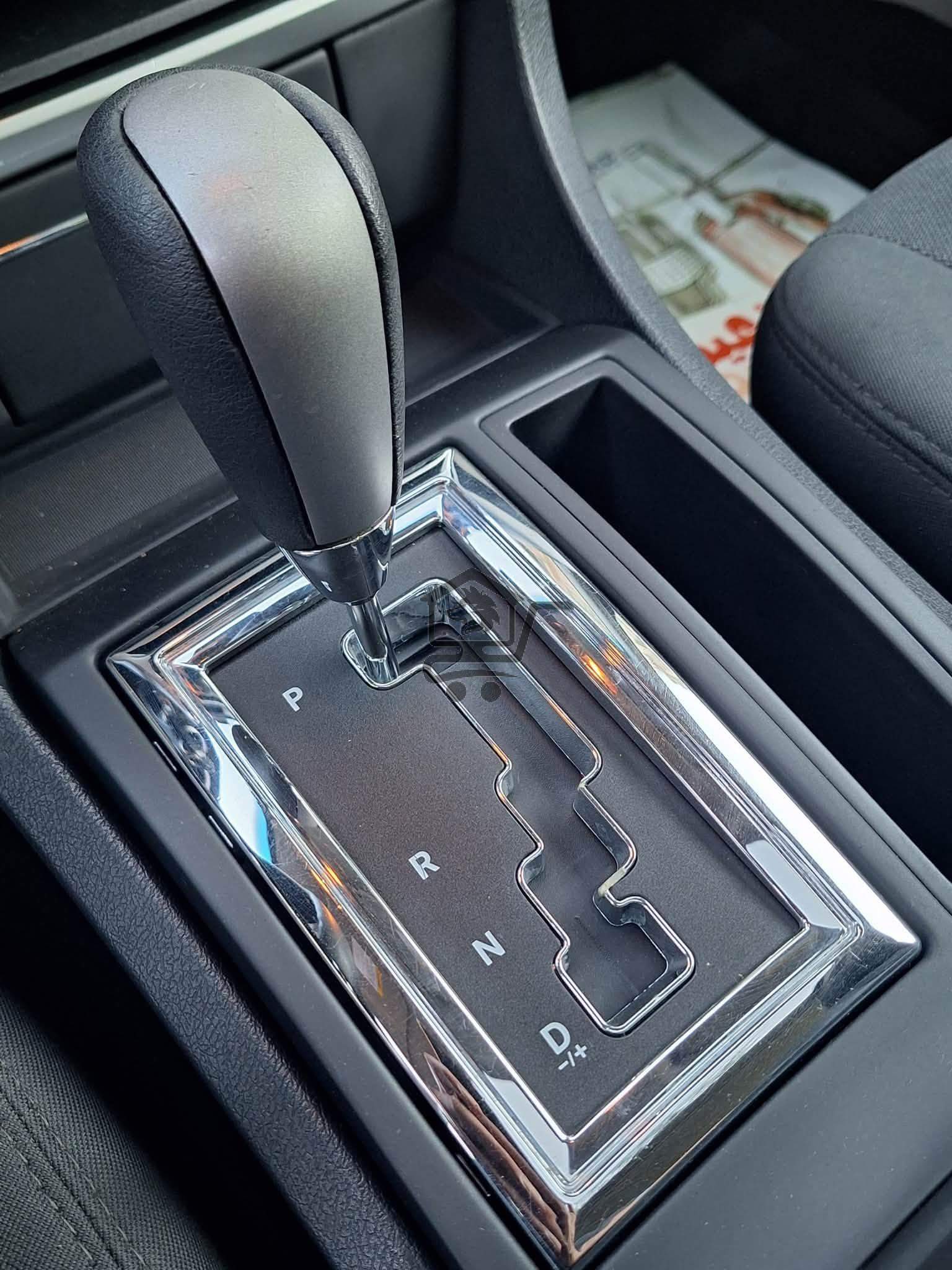 Dodge Charger SXT - الصورة 9