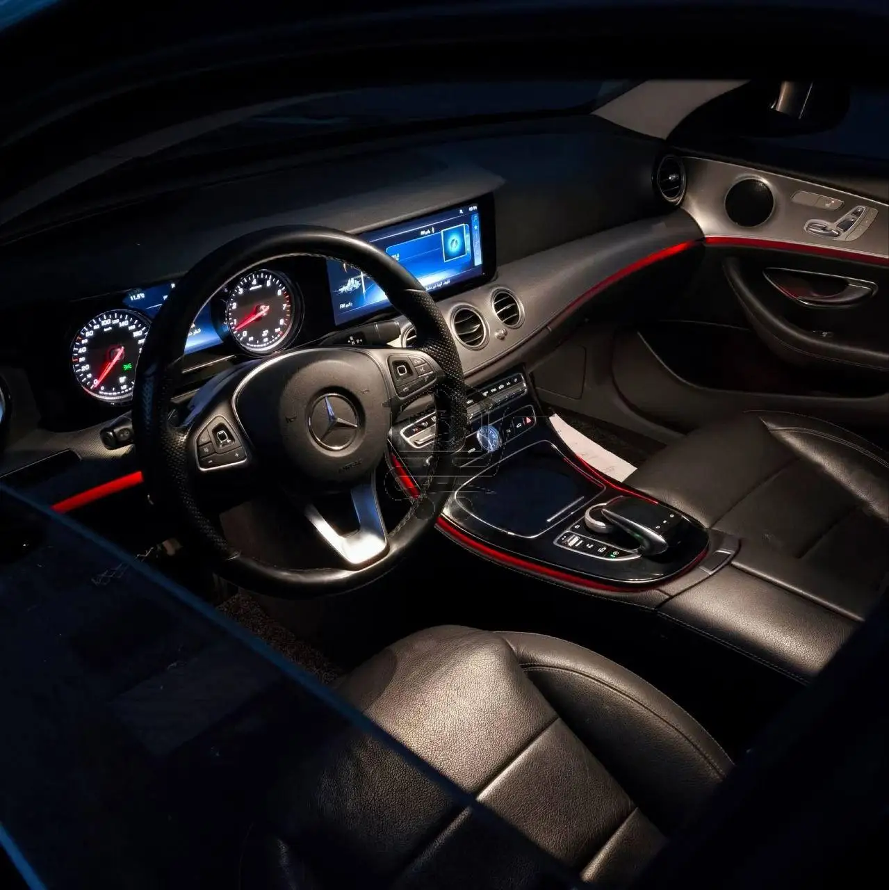 Mercedes-Benz E200 - الصورة 7