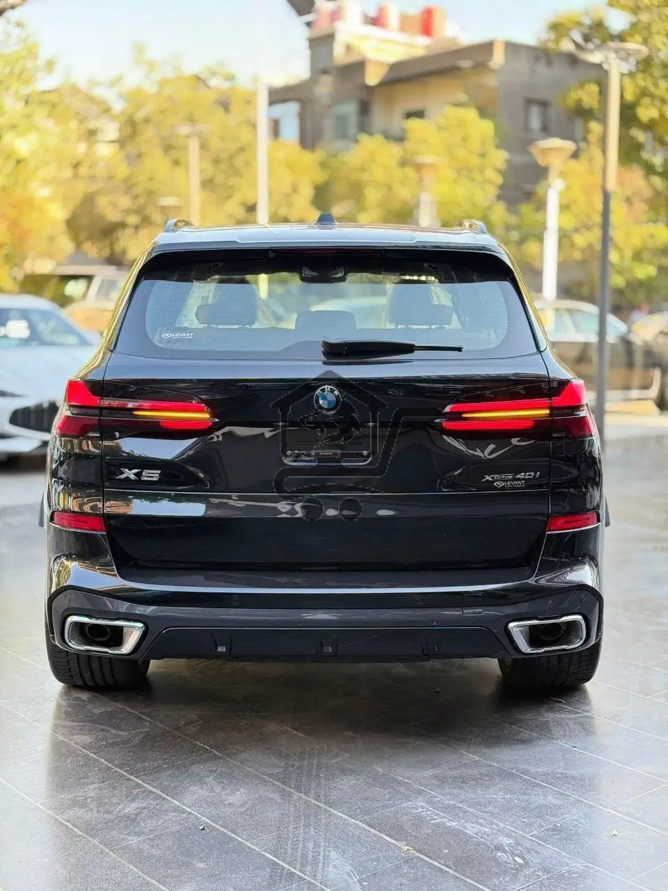 BMW X5 (AWD) - الصورة 4