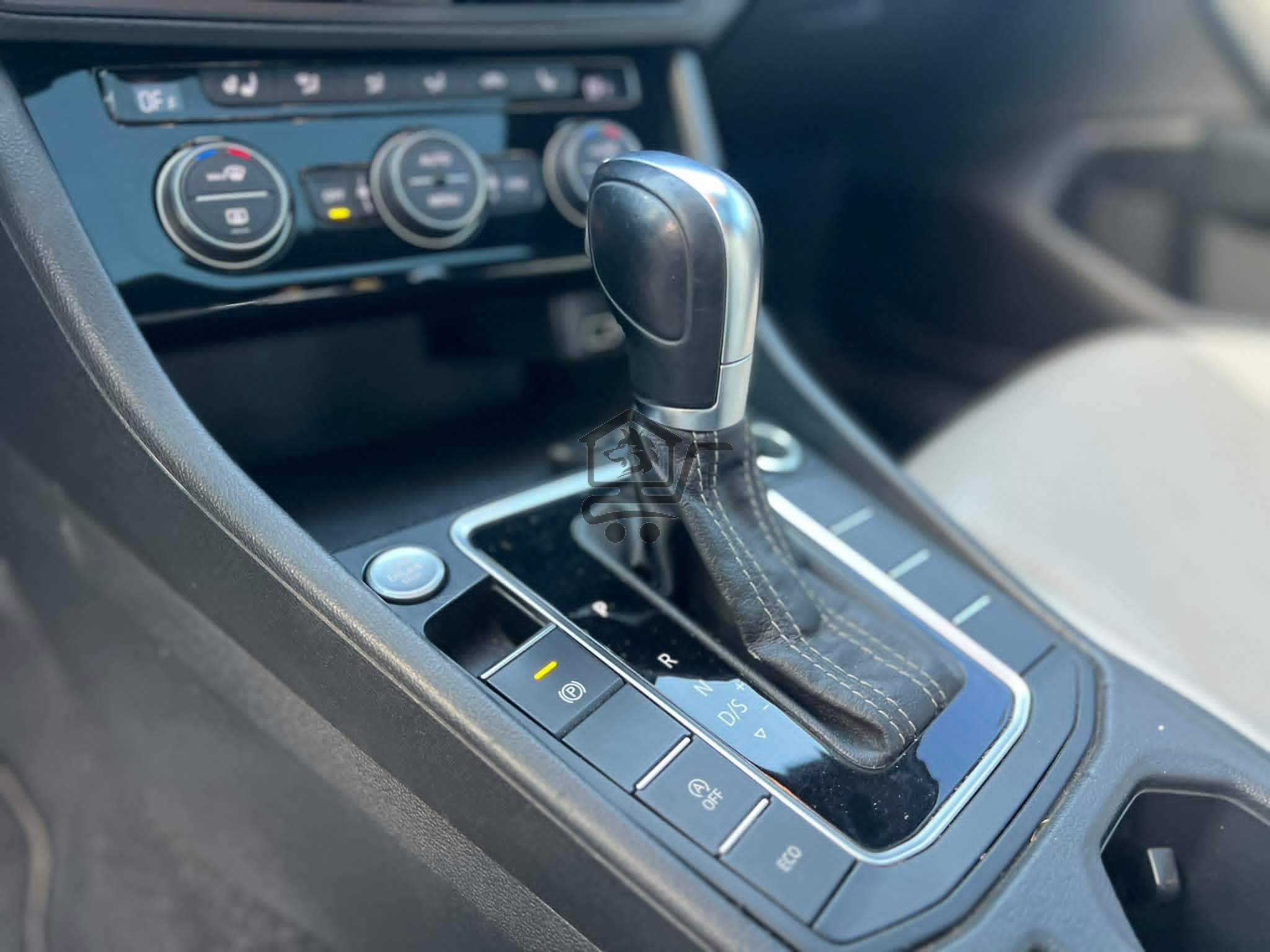 فولكسفاغن جيتا. R-Line - الصورة 9