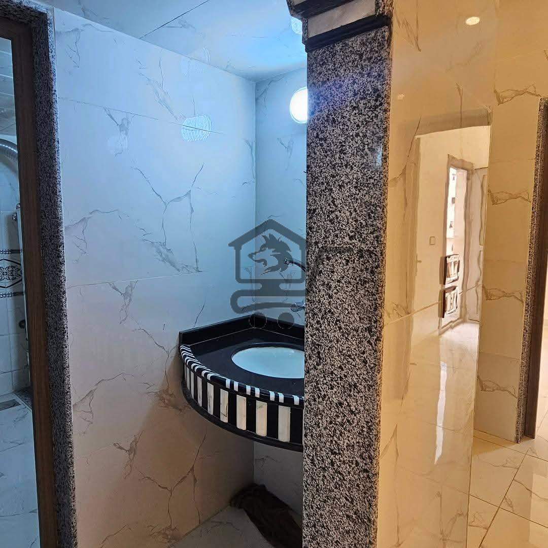 منزل بإكساء رائع - الصورة 3