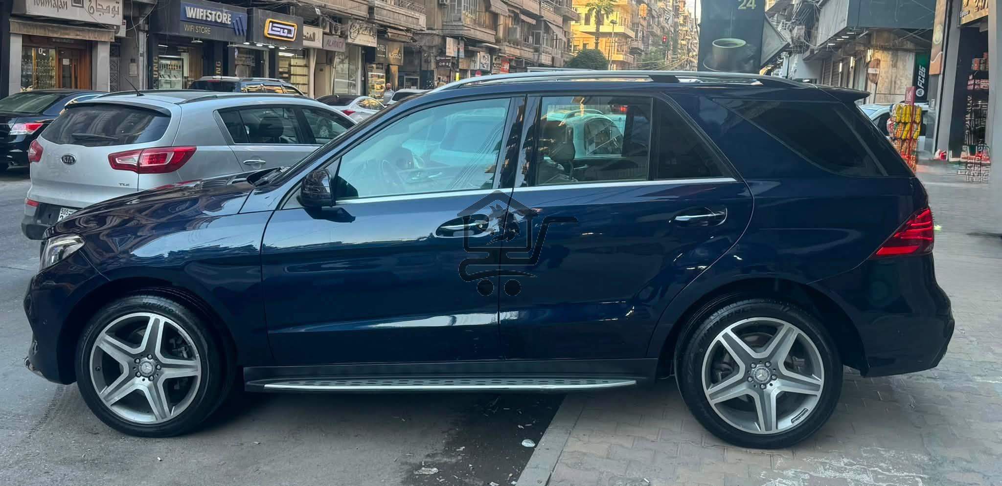 Mercedes-Benz GLE 350 - الصورة 3