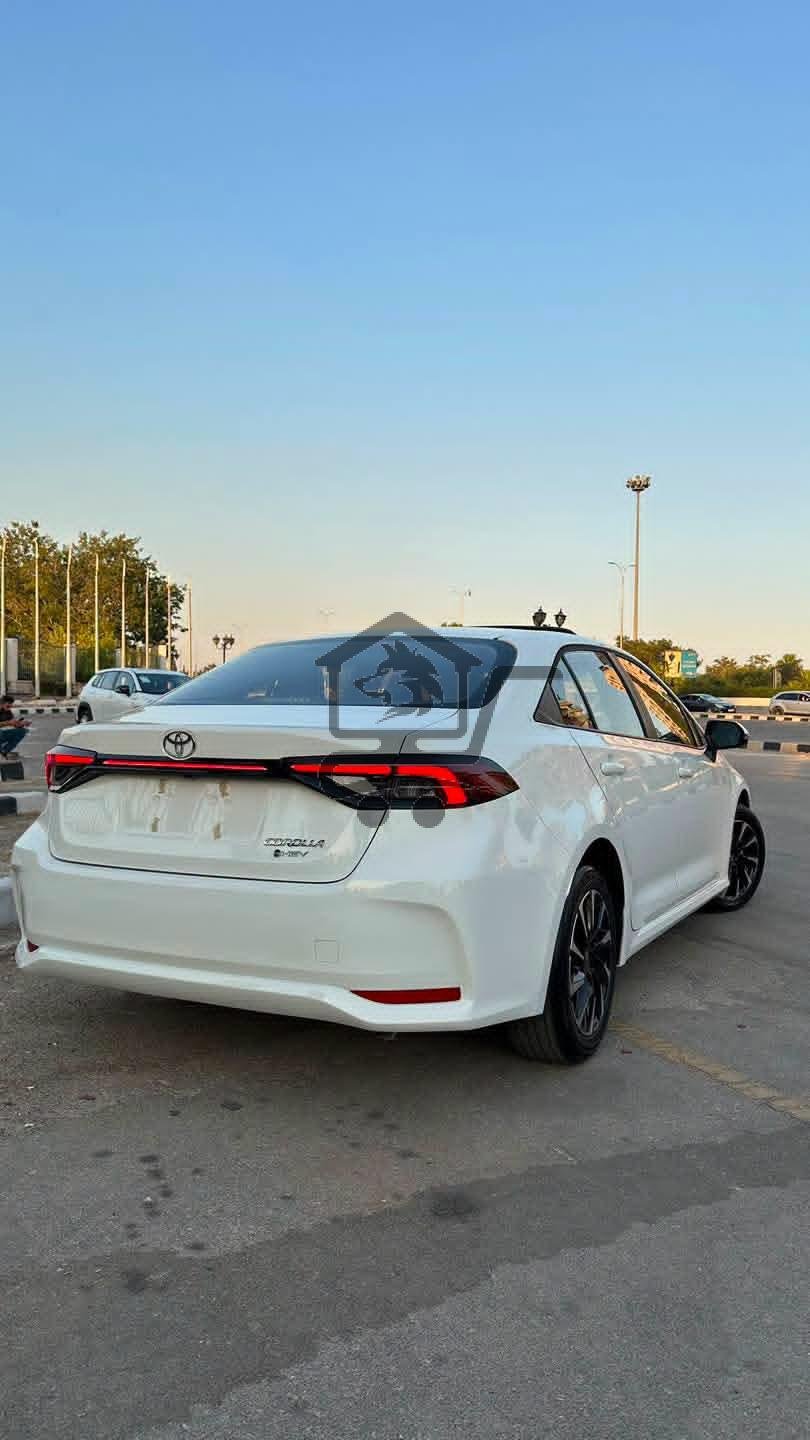 Toyota Corolla Hybrid - الصورة 4