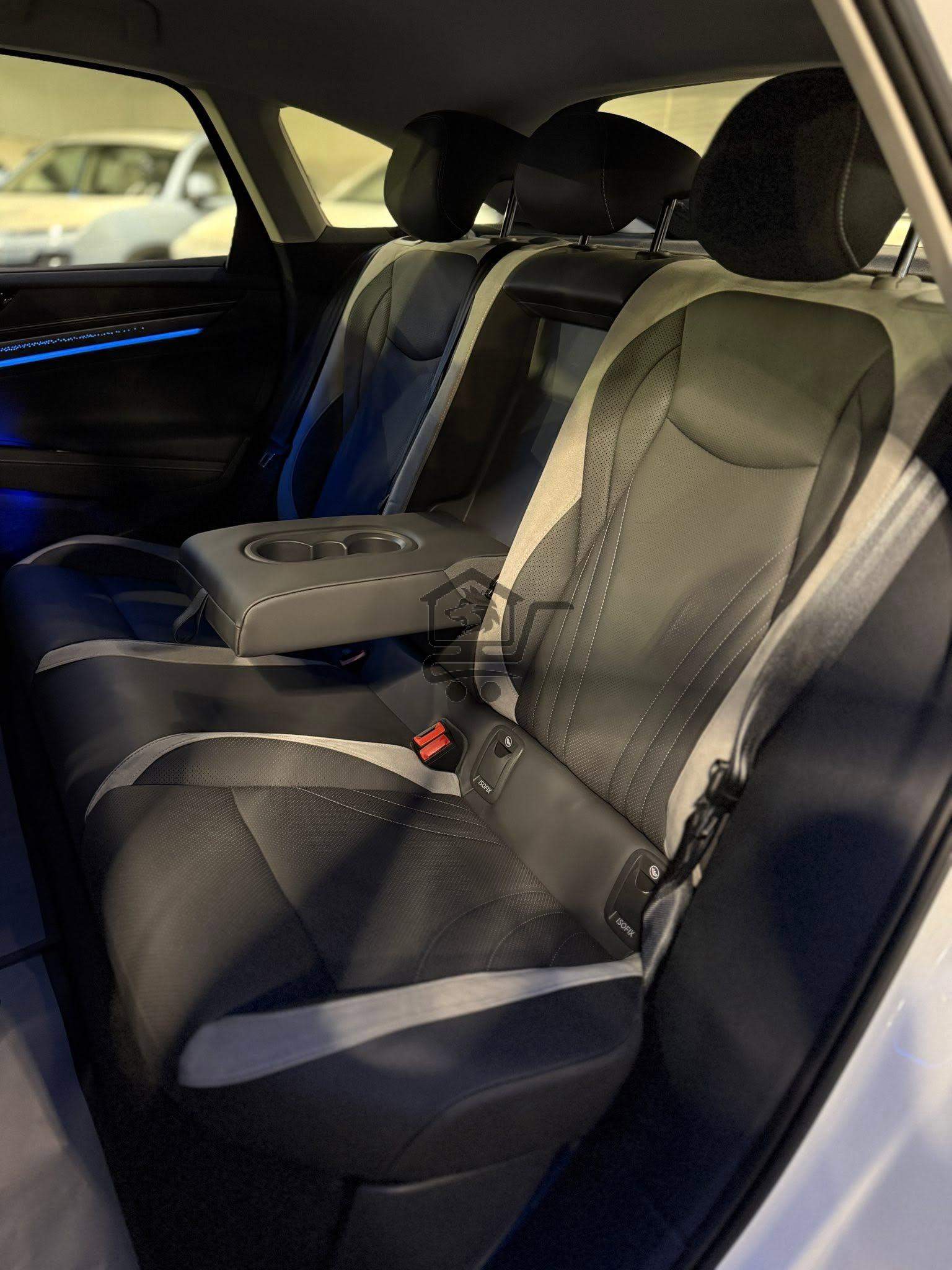 Volkswagen ID.7 Pro - الصورة 9