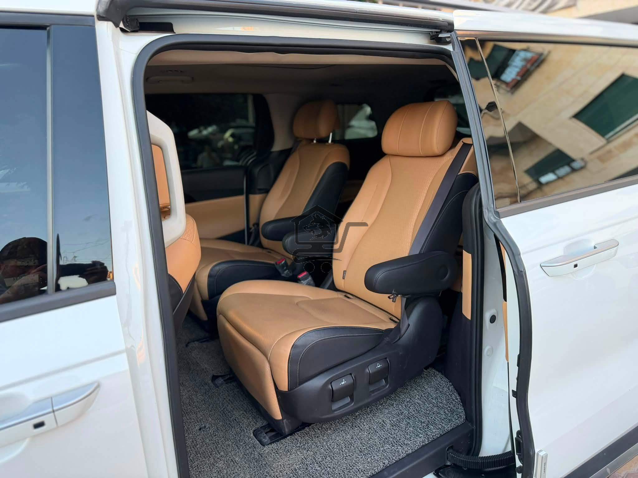 Kia Carnival 2021 - الصورة 9
