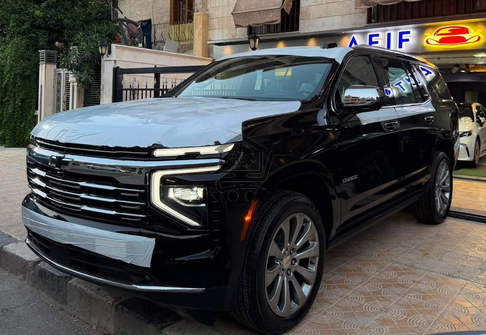Chevrolet Tahoe Premier - الصورة 1