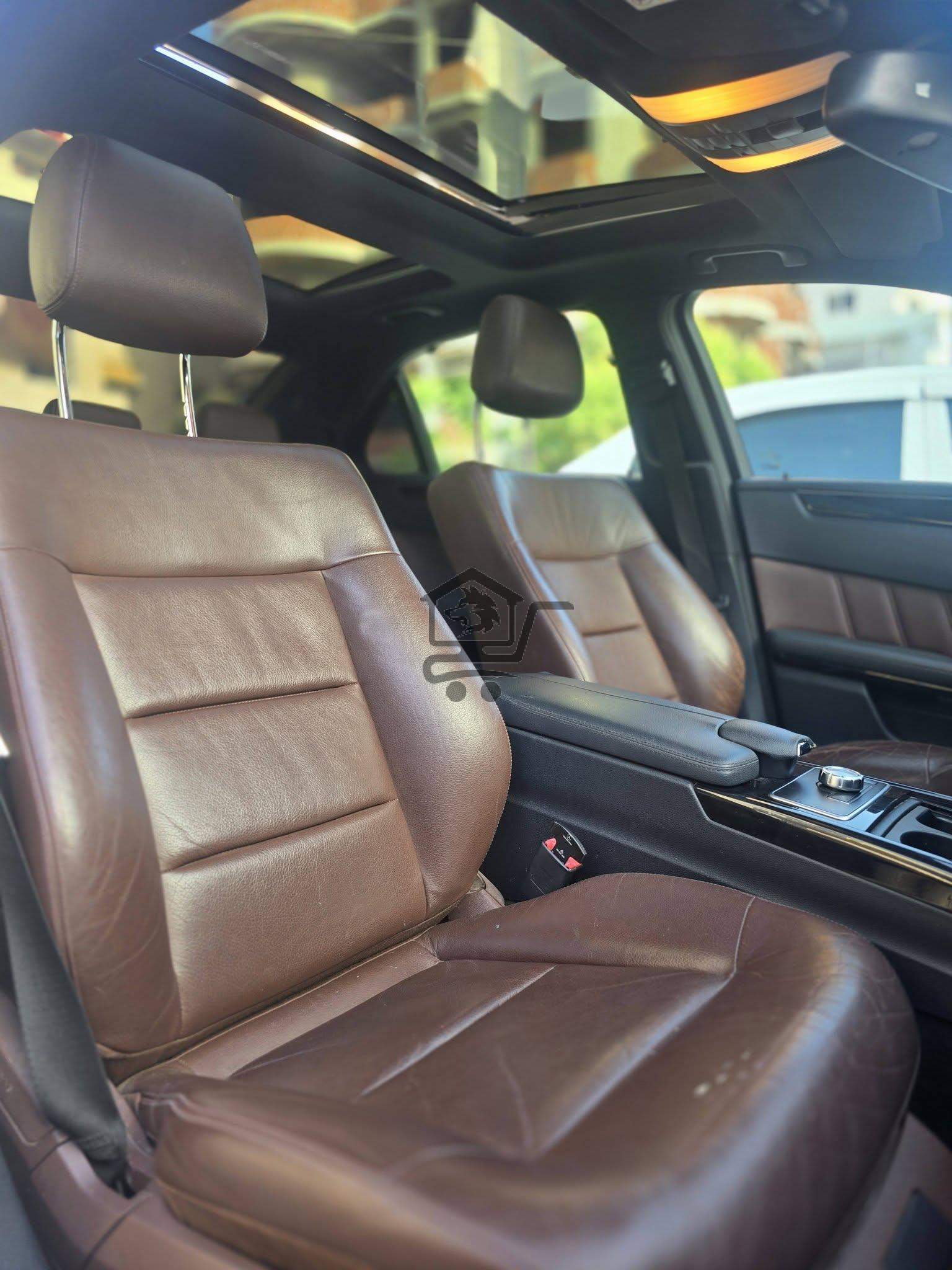 Mercedes-Benz E300 AMG - الصورة 8