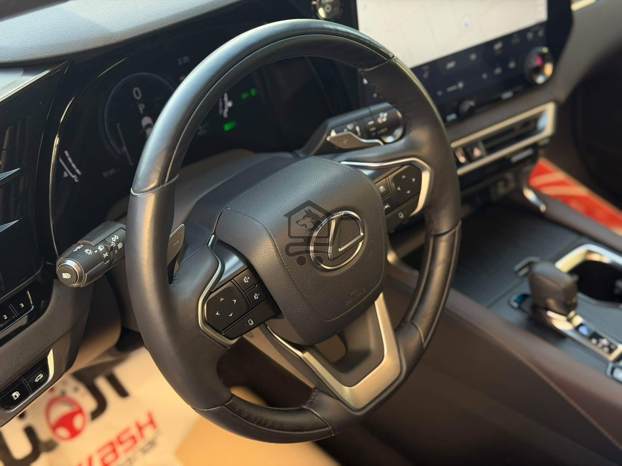 Lexus RX 350h 2023 - الصورة 6