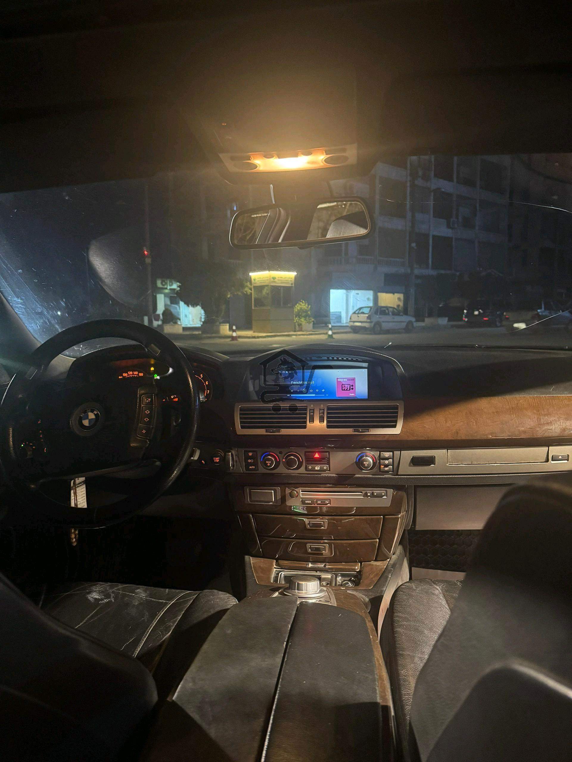 بي ام دابيليو - BMW 730 - الصورة 3