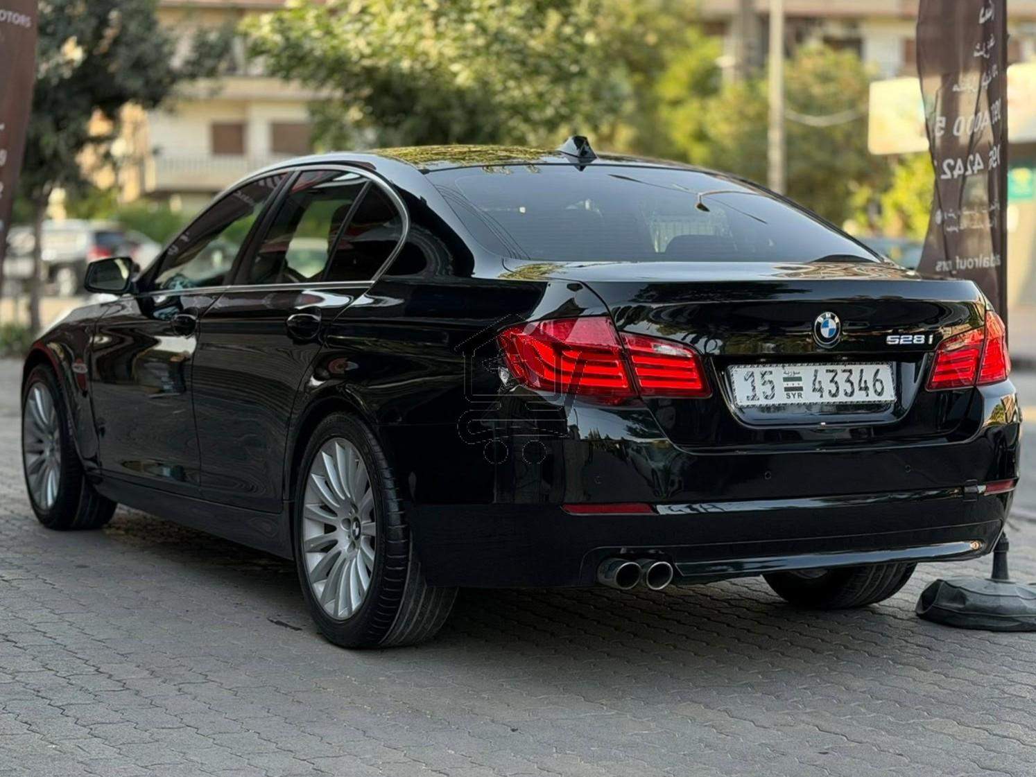 BMW 528i 2013 - الصورة 2