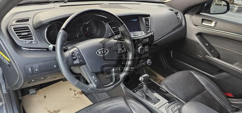 KIA K7 2011 - الصورة 7