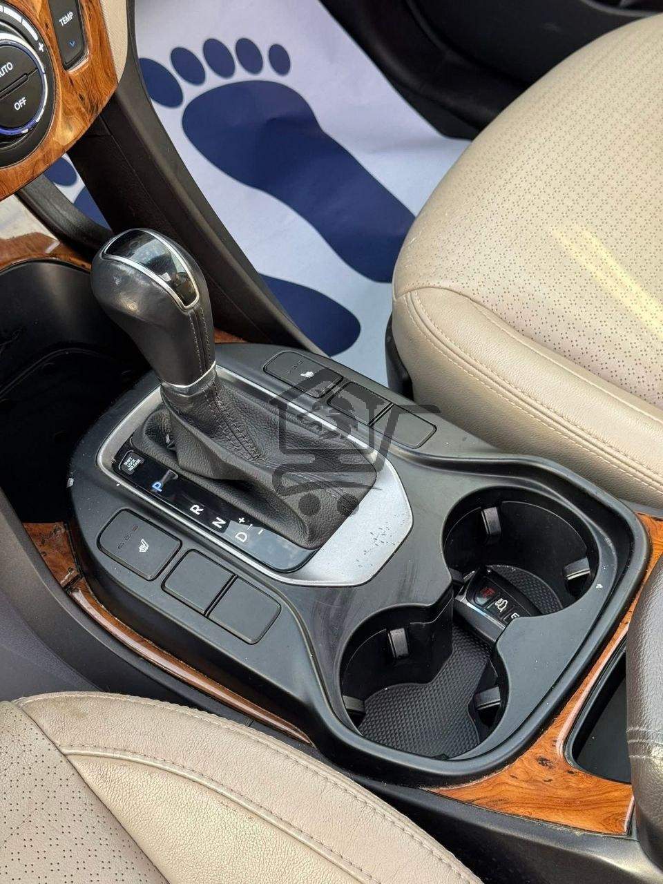 Hyundai Santa Fe Maxcruz - الصورة 8