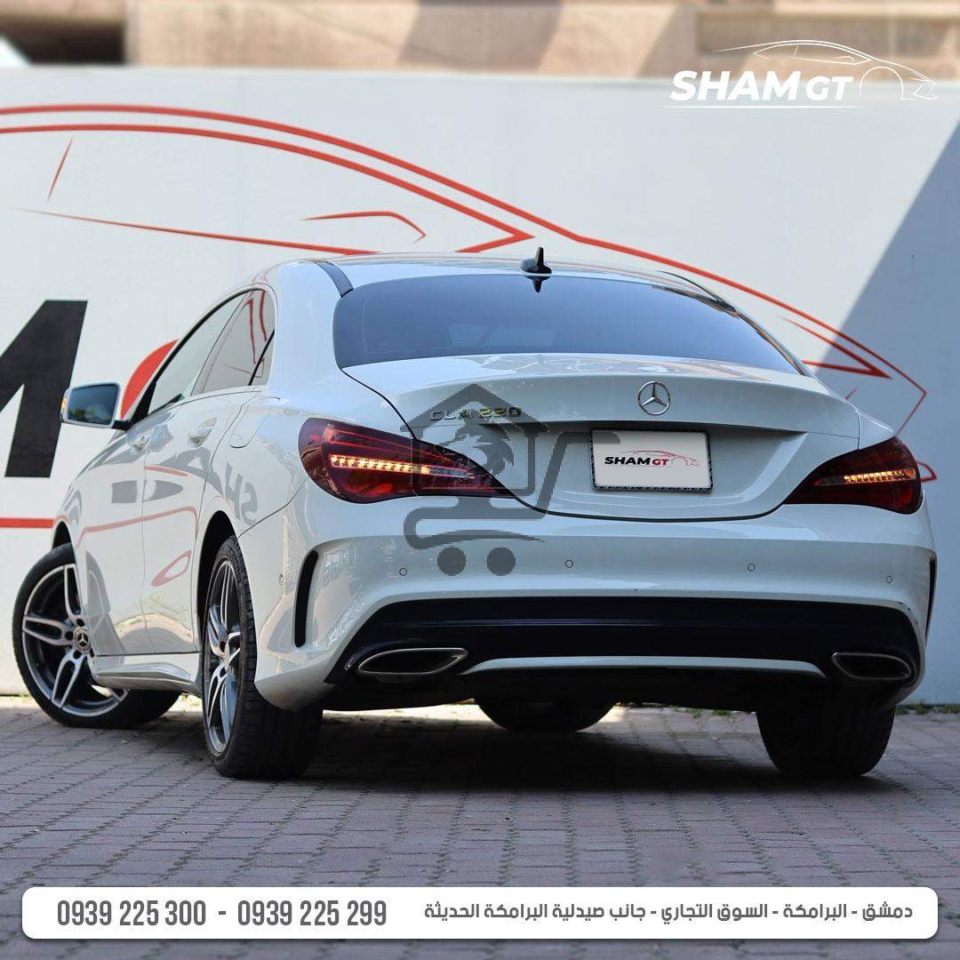 Mercedes-Benz CLA 220 - الصورة 2