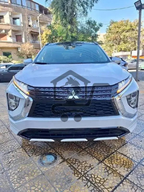 MITSUBISHI ECLIPSE CROSS 2025 - الصورة 1