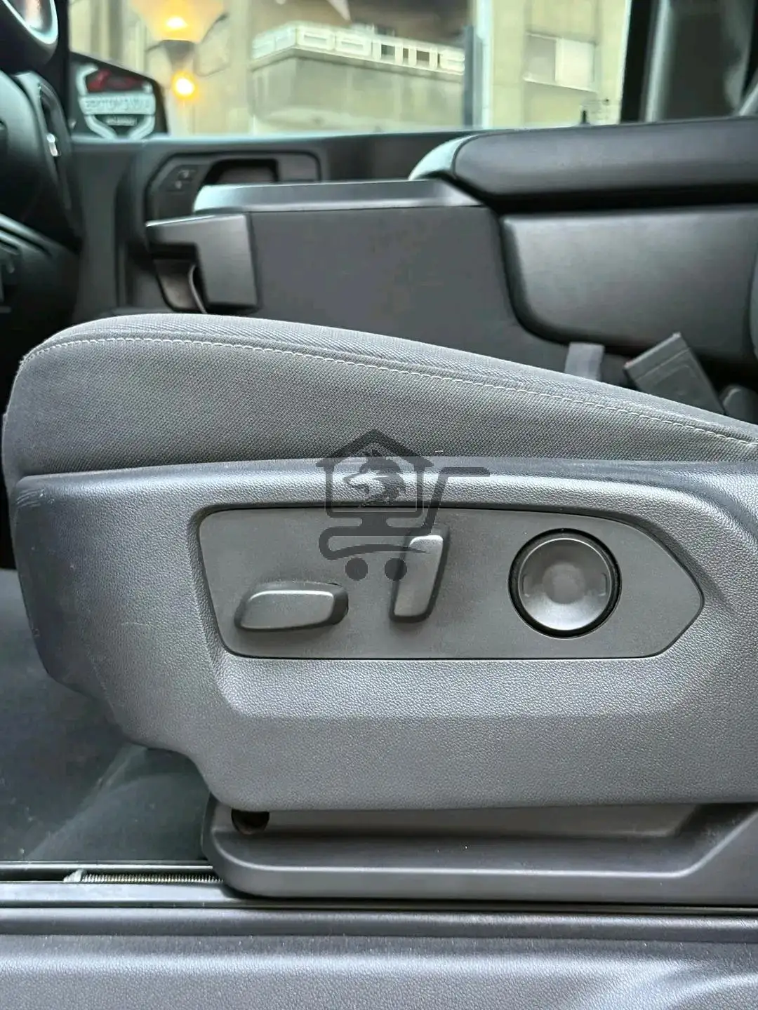 Chevrolet Silverado - الصورة 6