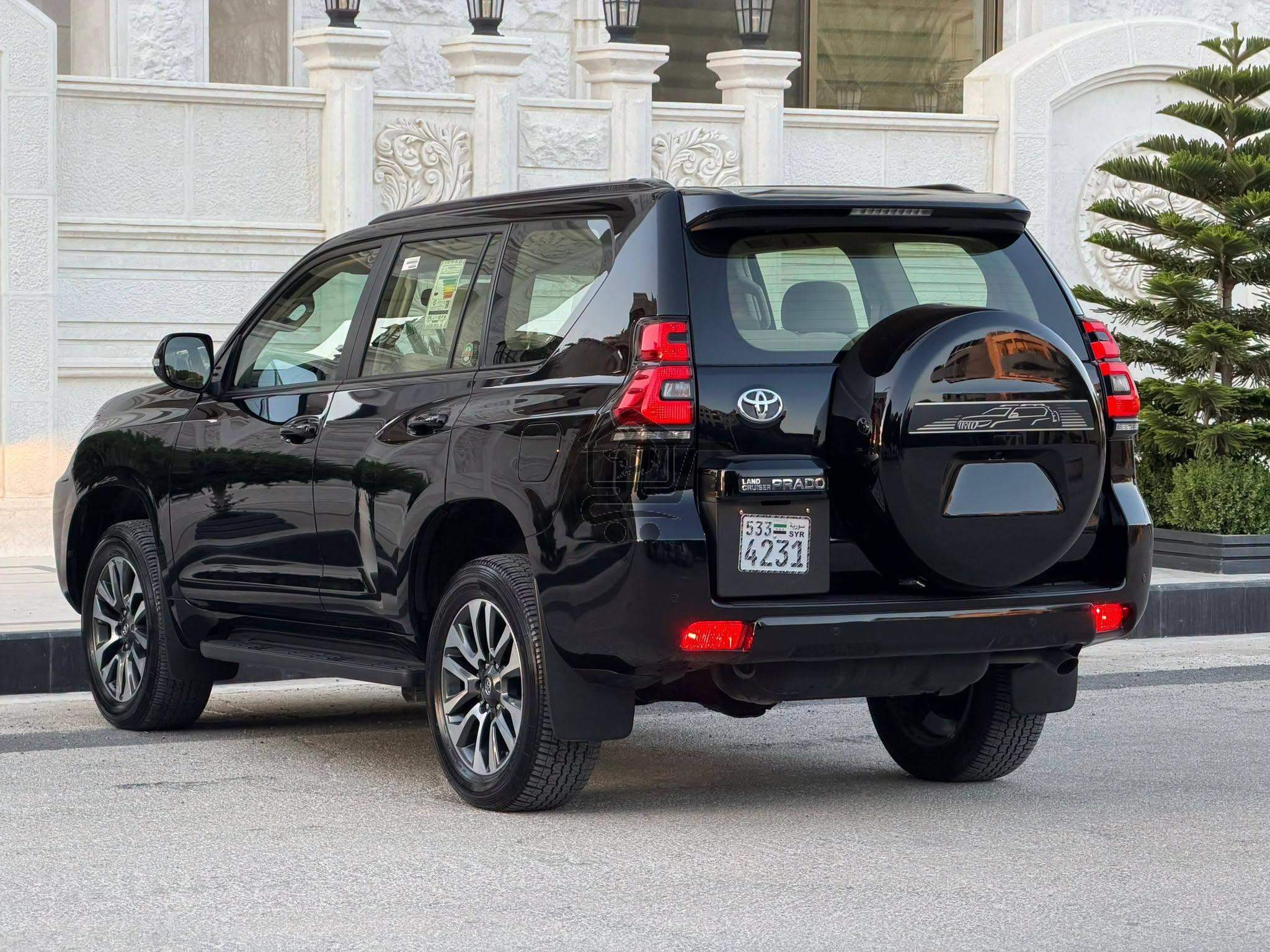 Toyota Prado-GXR 2023 - الصورة 2