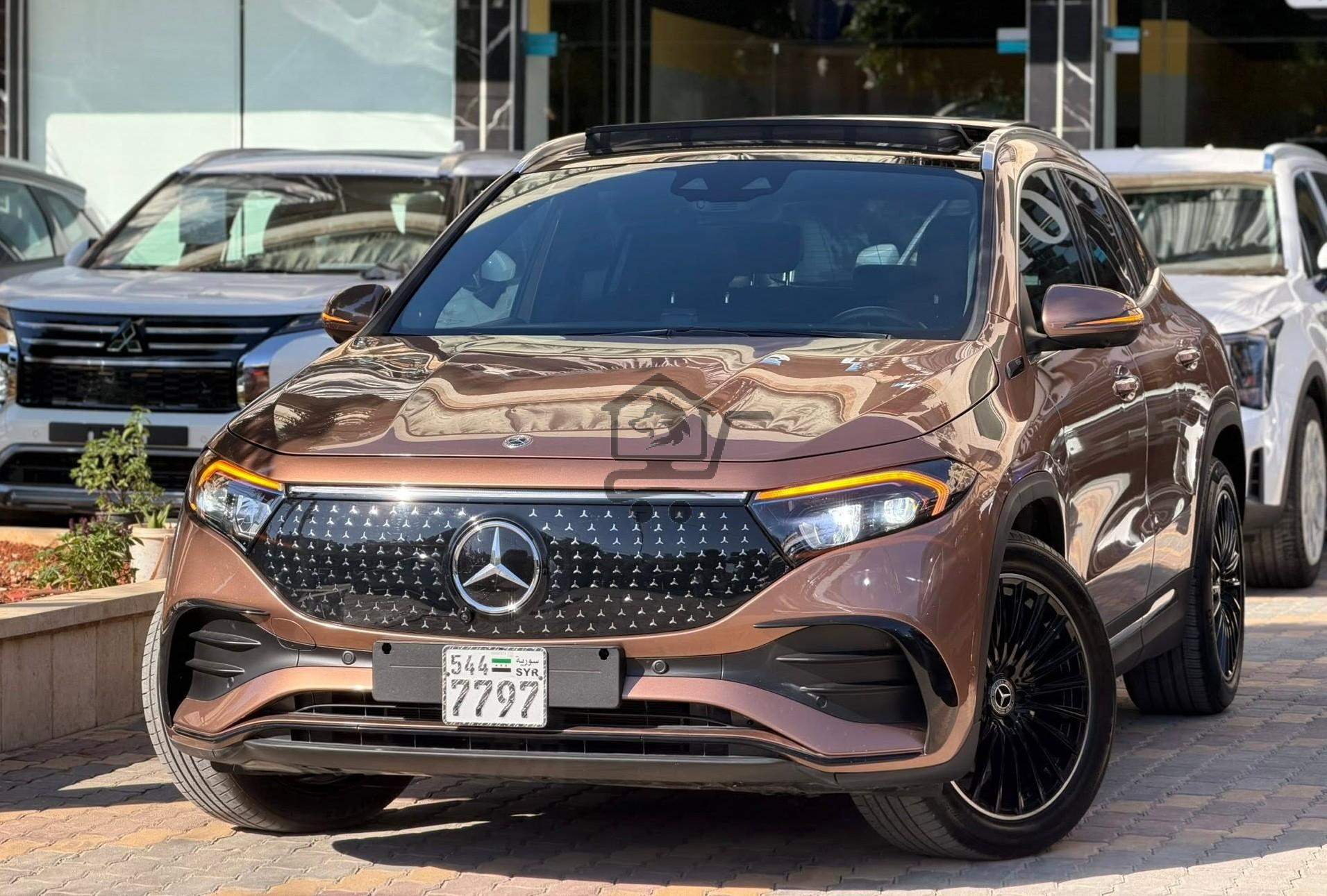 Mercedes-Benz EQA 250 - الصورة 1