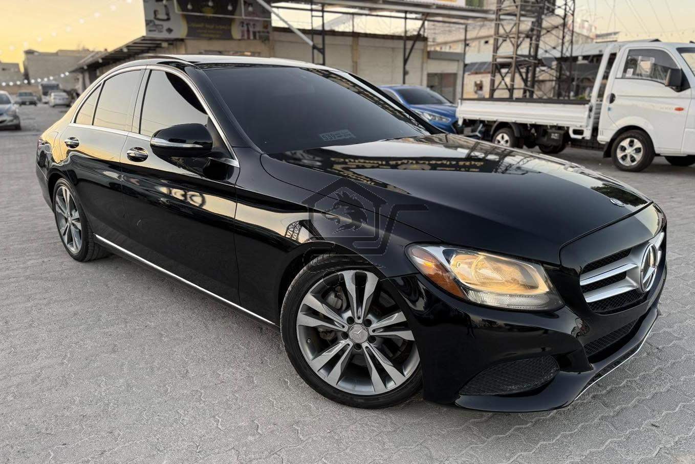 Mercedes C300 2015 4matic - الصورة 1