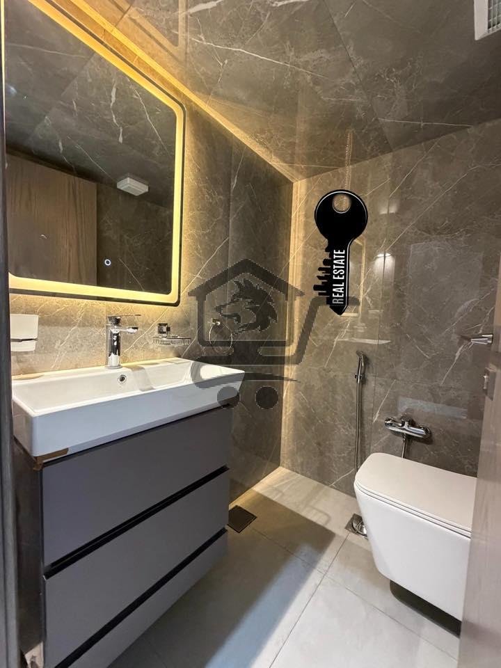 شقة في مشروع دمر - الصورة 2