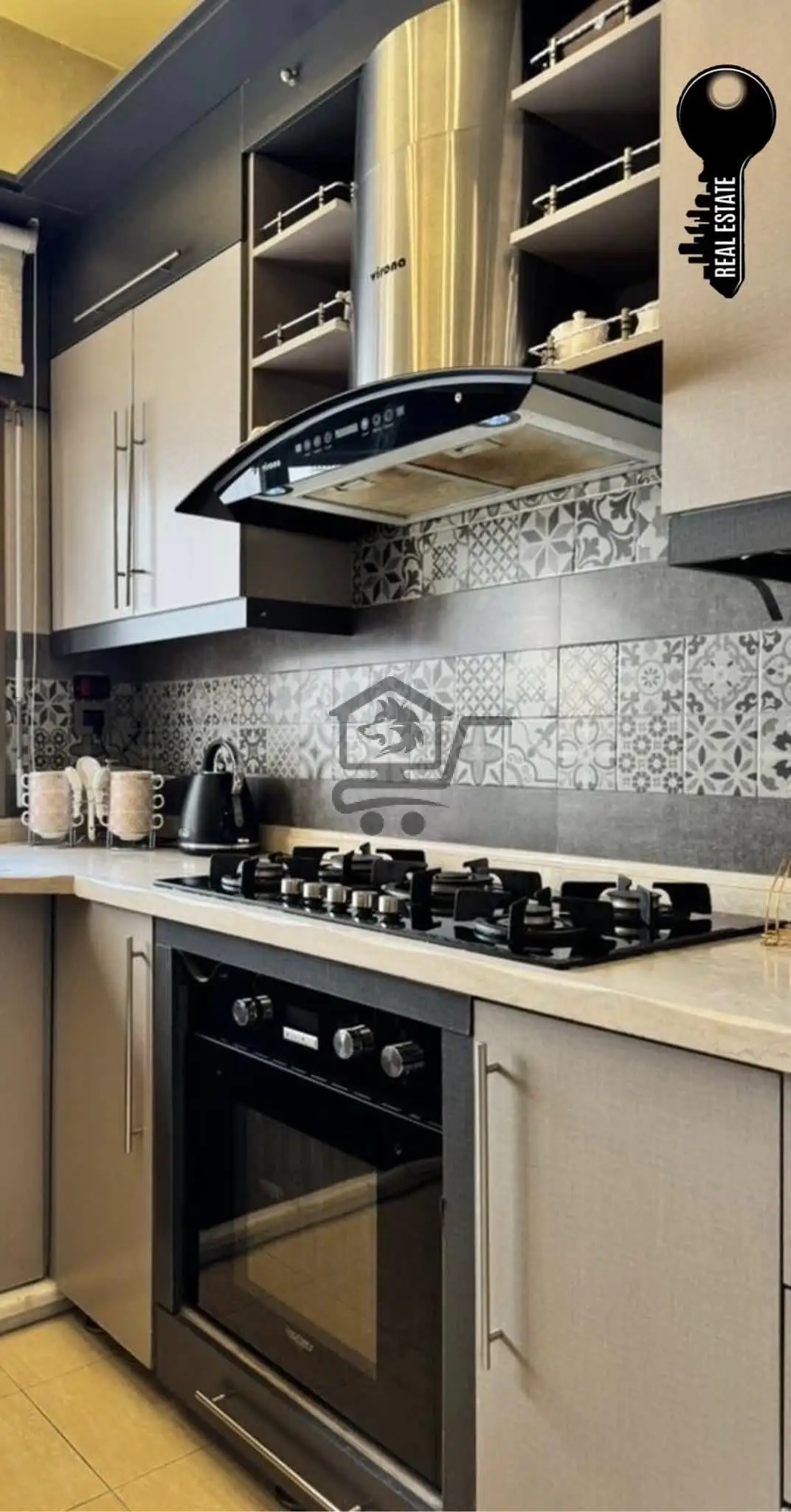 منزل عصري بموقع خدمي - الصورة 7