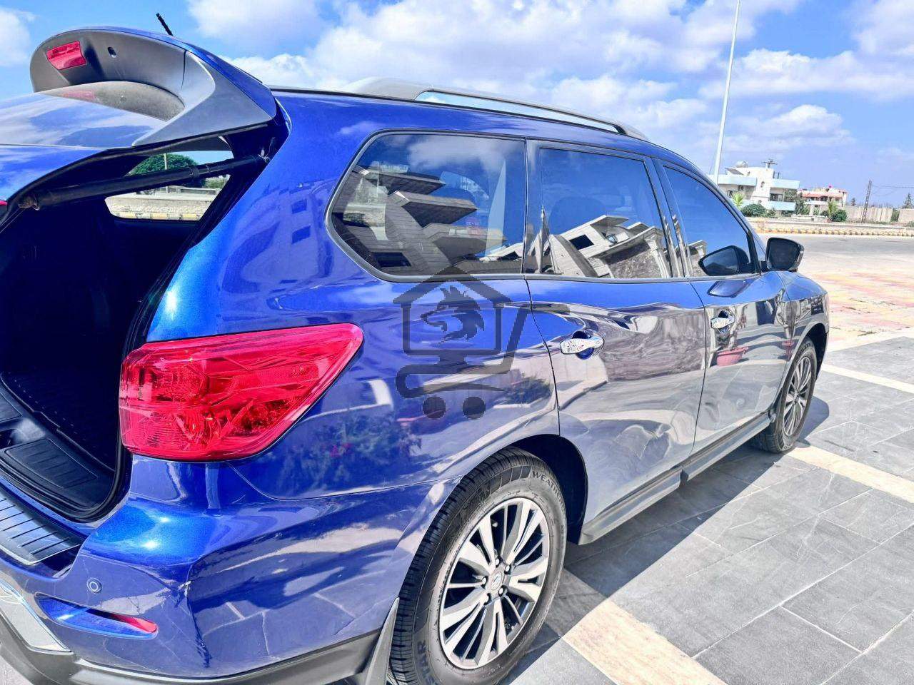 Nissan Pathfinder 2017 - الصورة 5