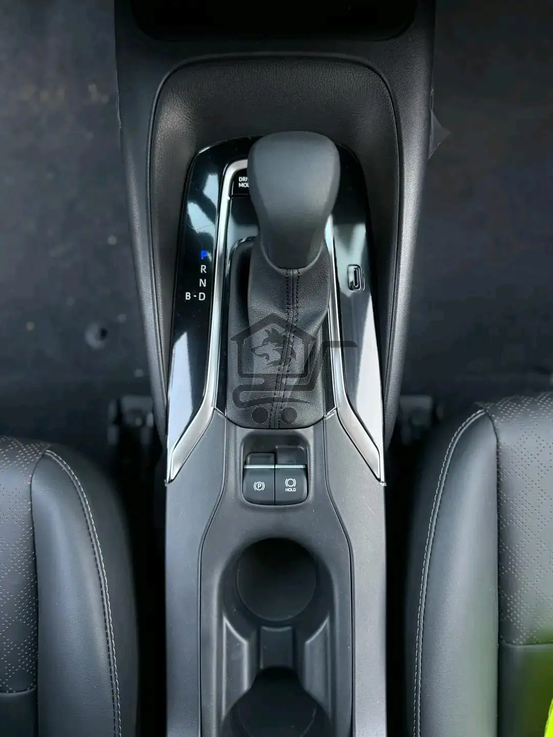 Toyota Corolla - الصورة 9