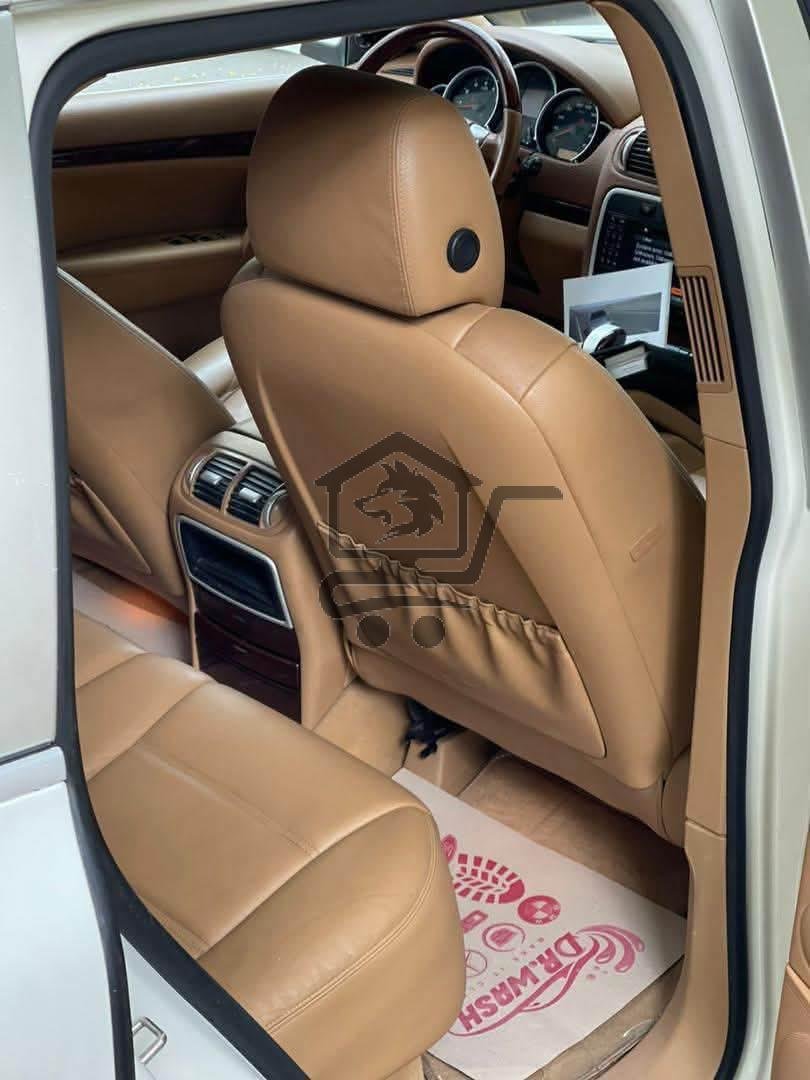 Porsche Cayenne - الصورة 2