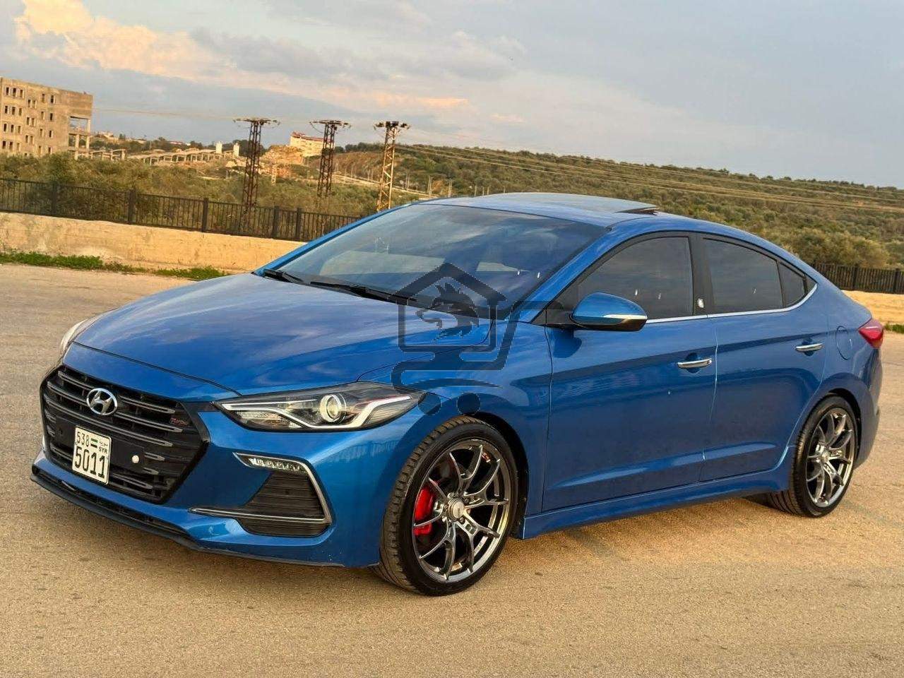 Hyundai Avanti Sport 2017 - الصورة 3