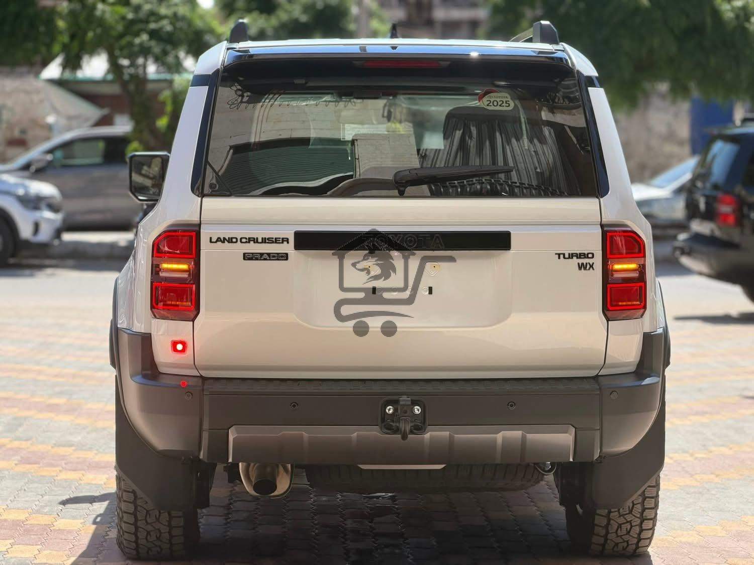 Toyota Land Cruiser Prado - الصورة 5