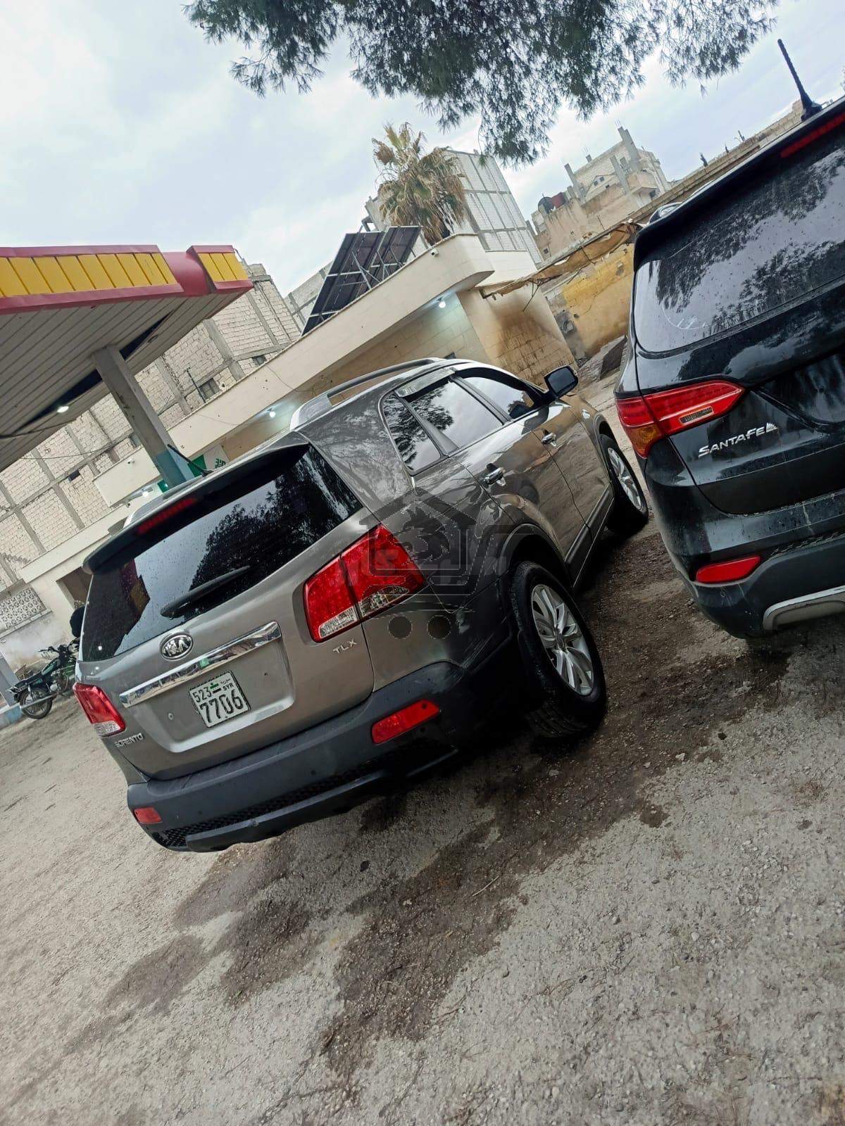 - Kia  - Sorento - الصورة 4