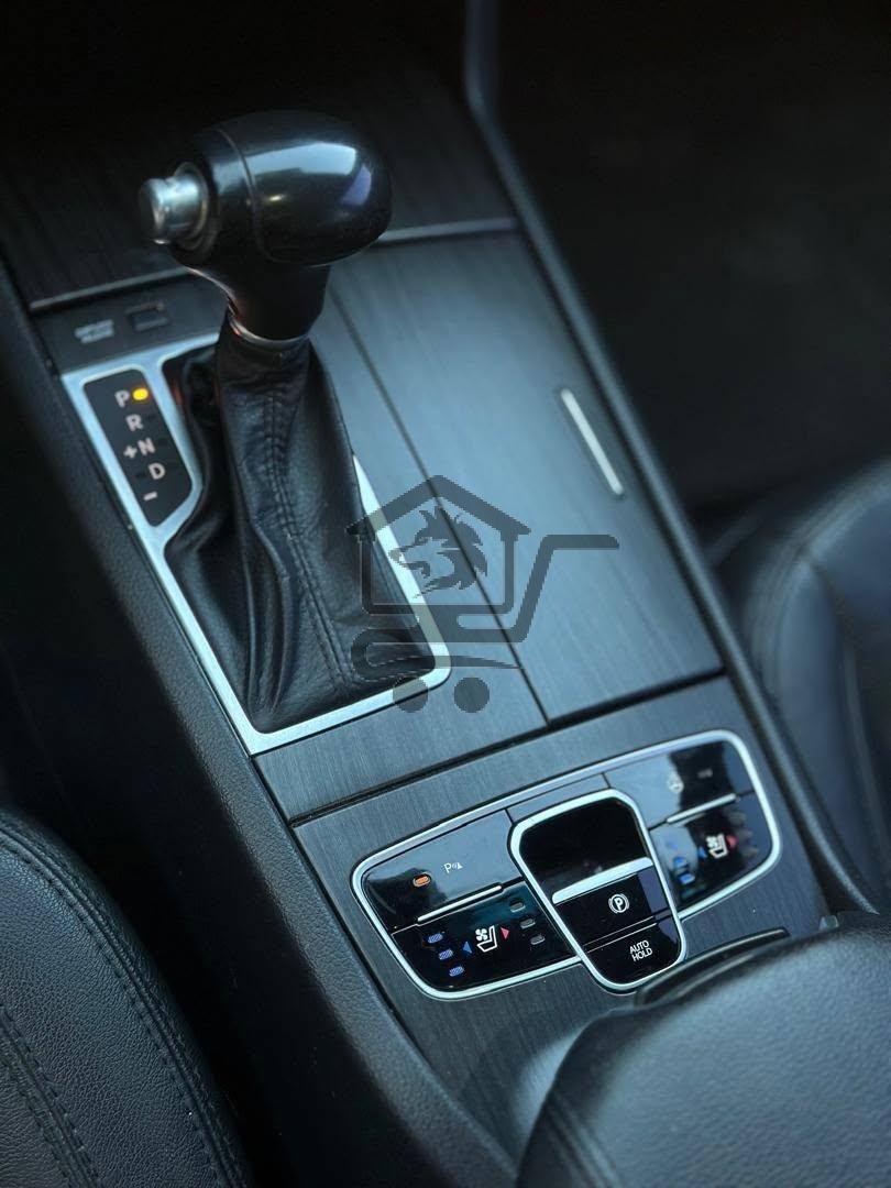 KIA K7 2012 - الصورة 9