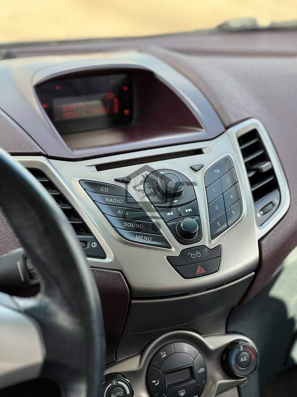 Ford Fiesta 2010 - الصورة 9