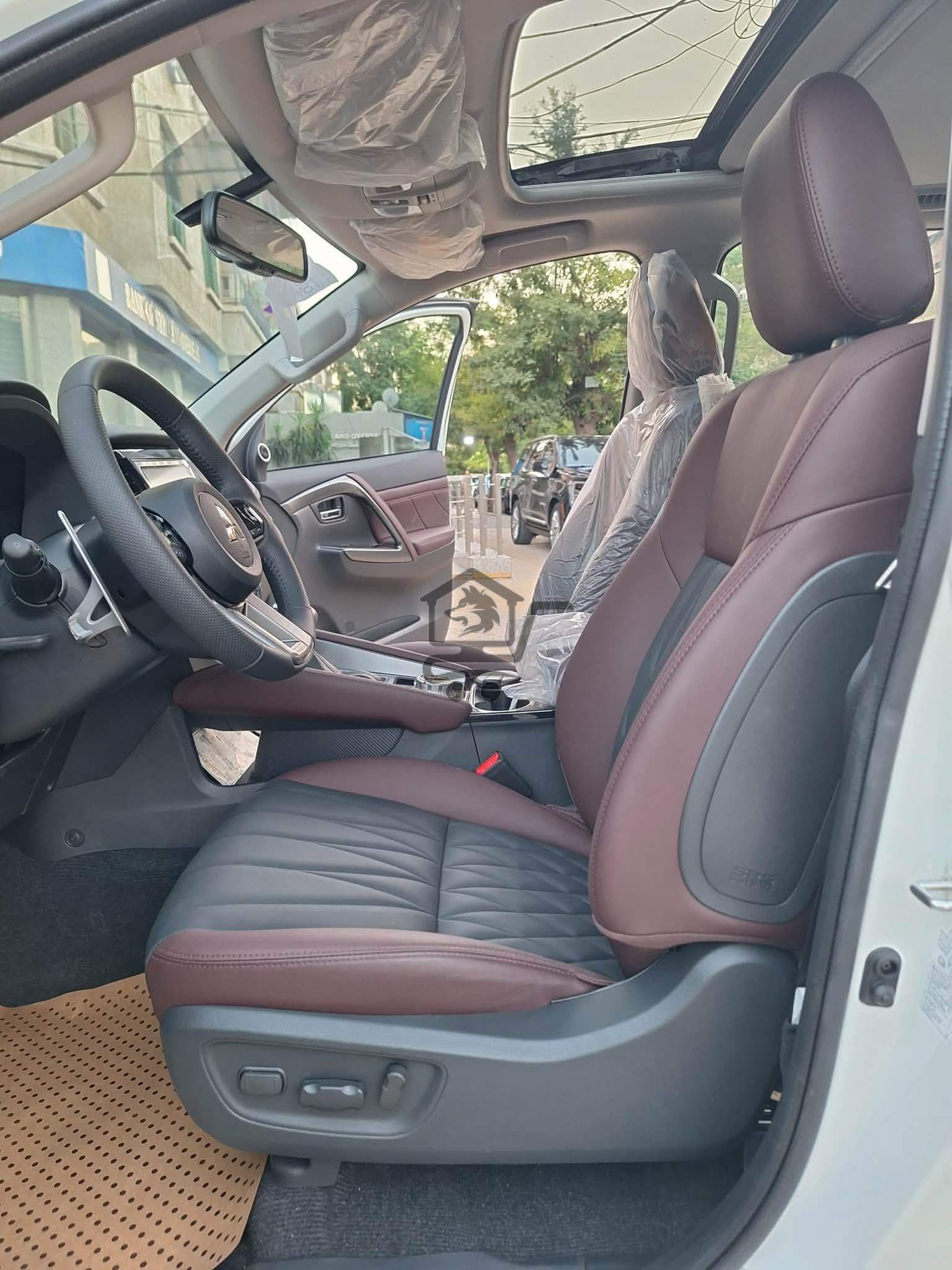 Mitsubishi Montero Sport - الصورة 5