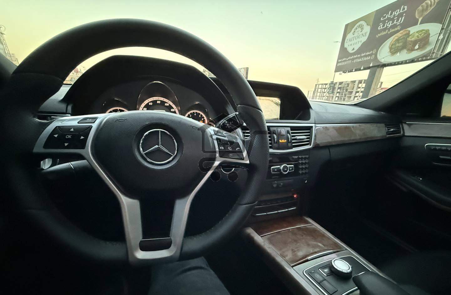Mercedes E350 Limited\ - الصورة 8