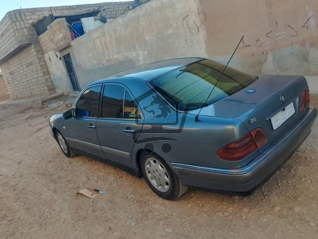 مــرســـيـدس نـمـلـه 2001 - الصورة 6