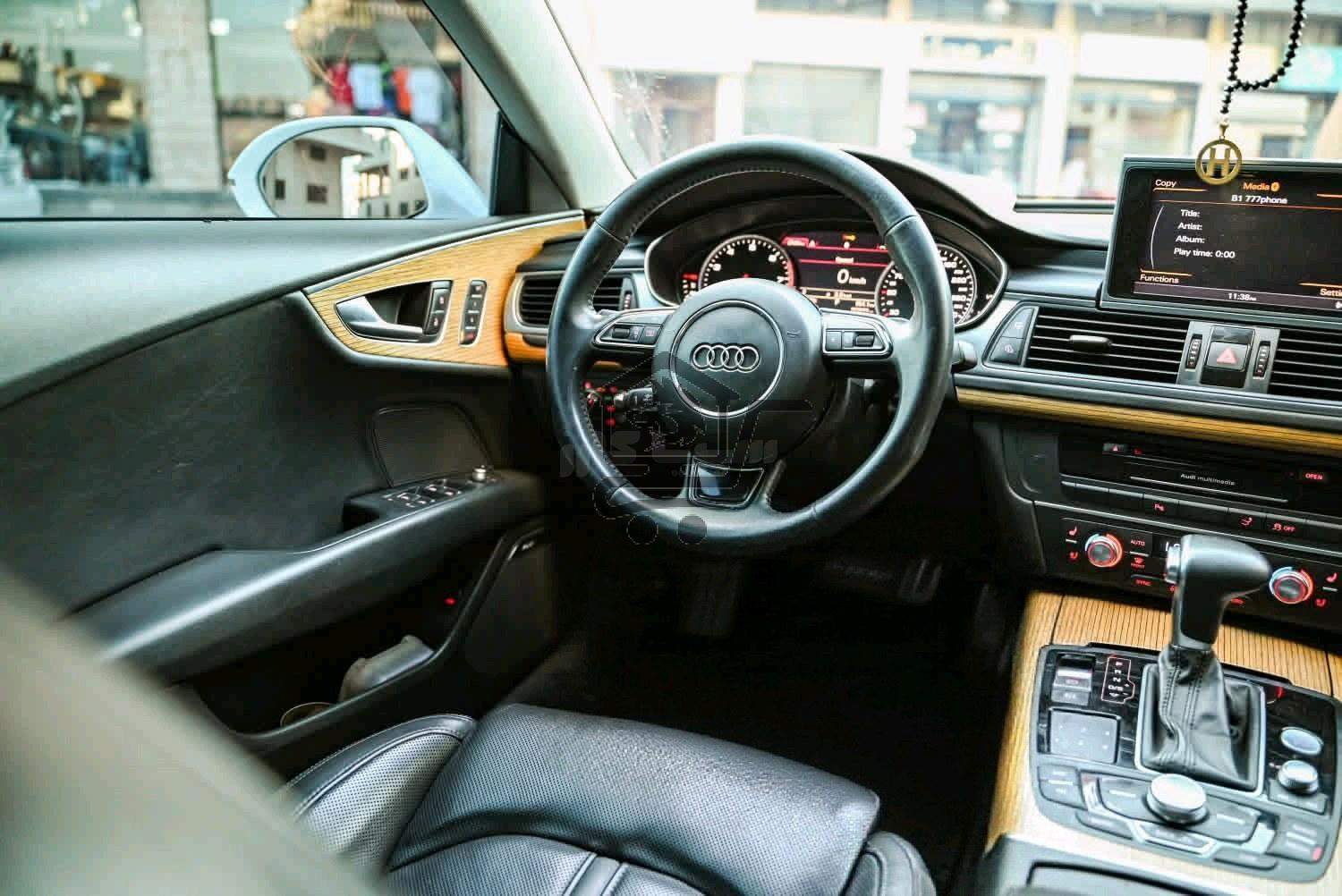 اودي - Audi A7 - الصورة 5
