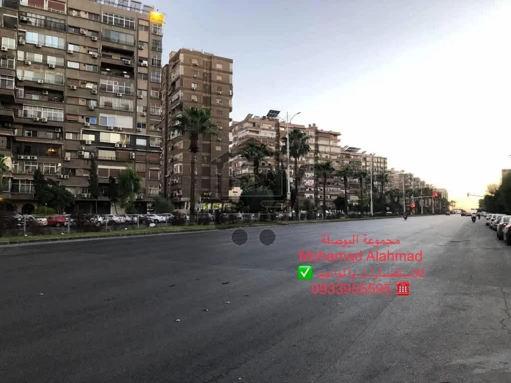 شقة غرفتين بموقع حيوي