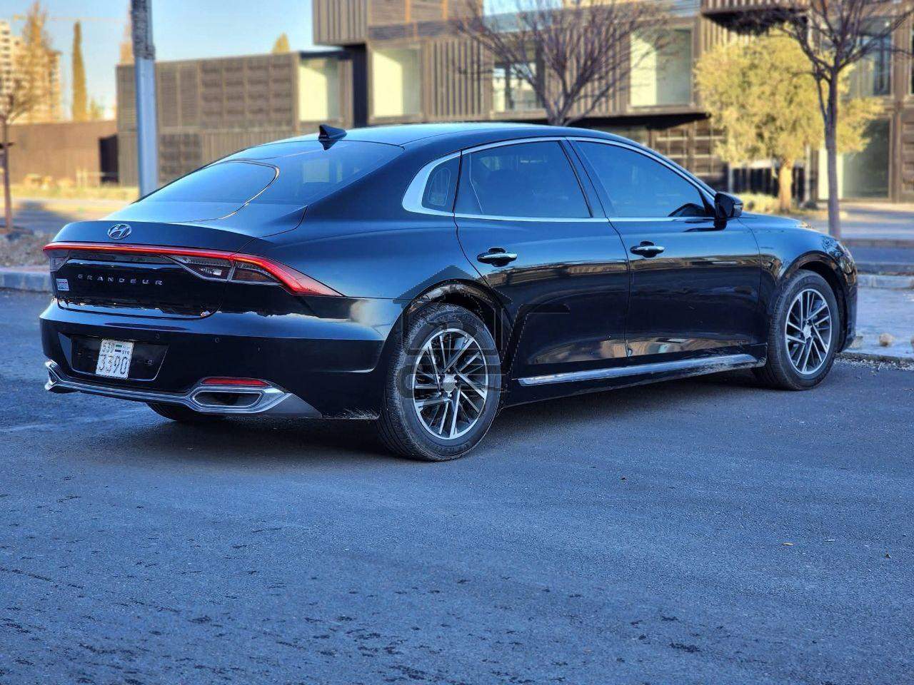 Hyundai Azera 2020 - الصورة 4