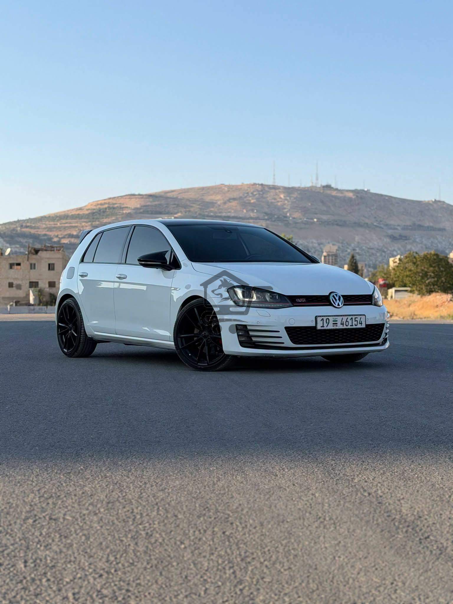 GOLF GTI - الصورة 1