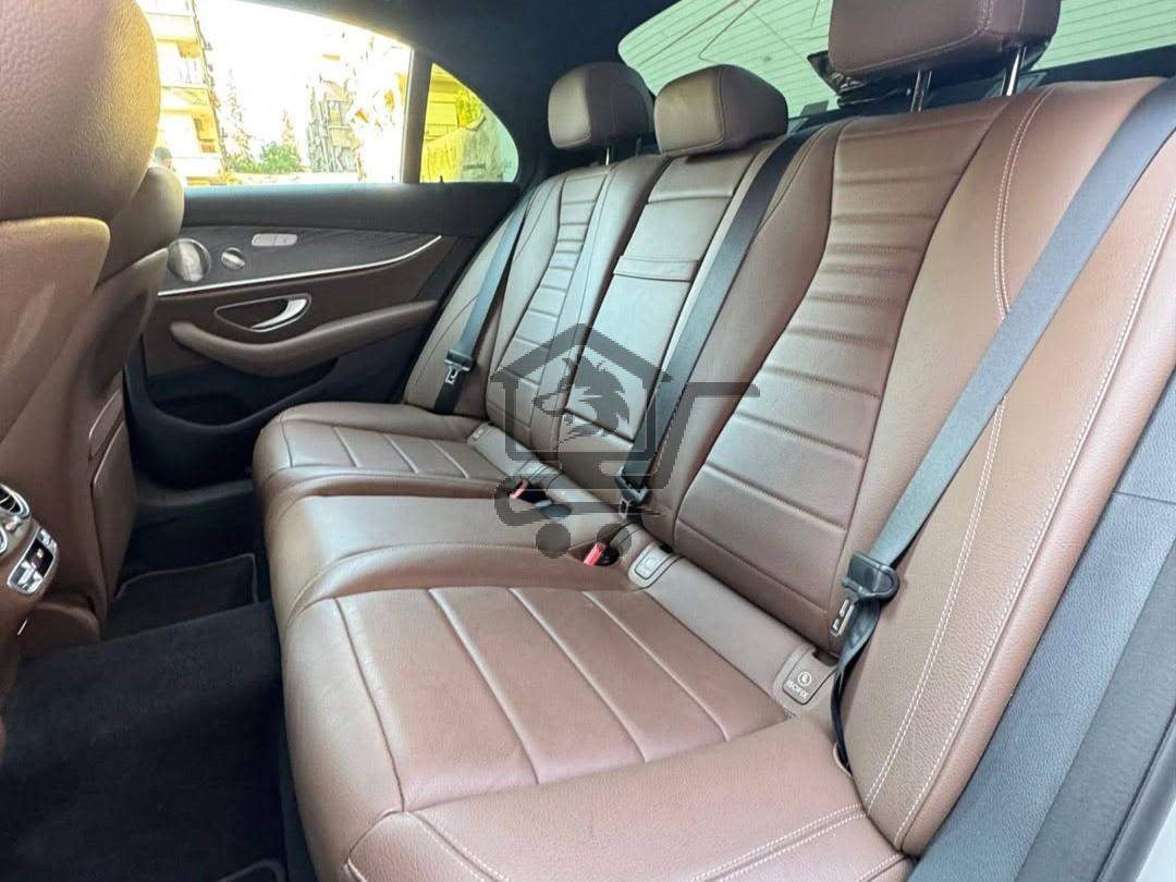 Mercedes E350 2022 - الصورة 10