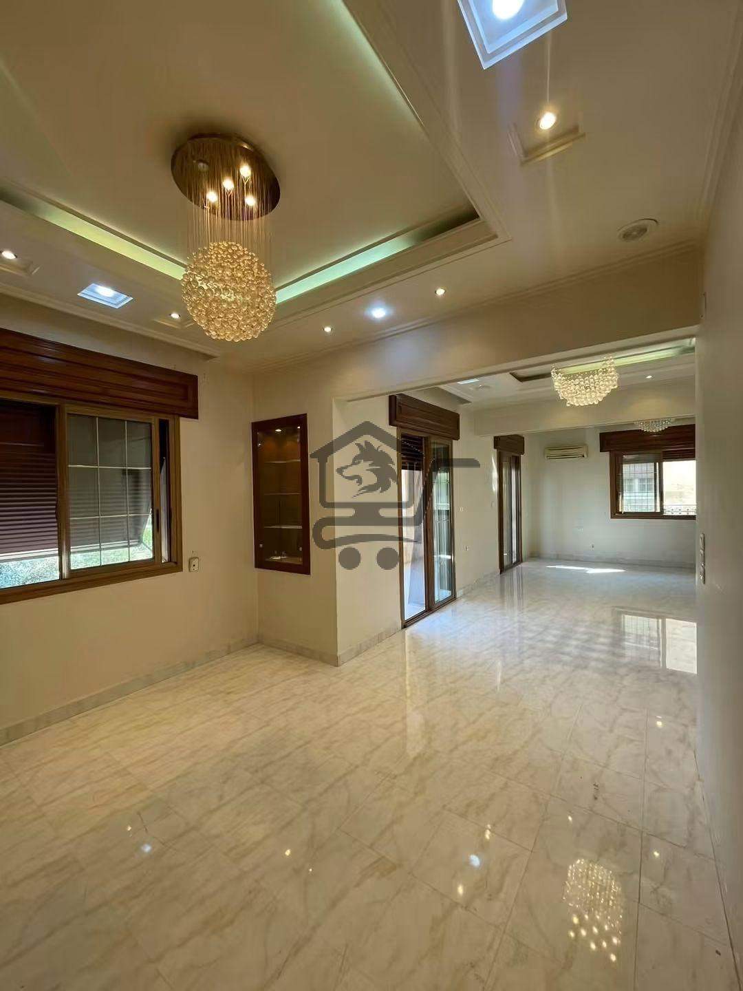منزل فاخر - الصورة 8