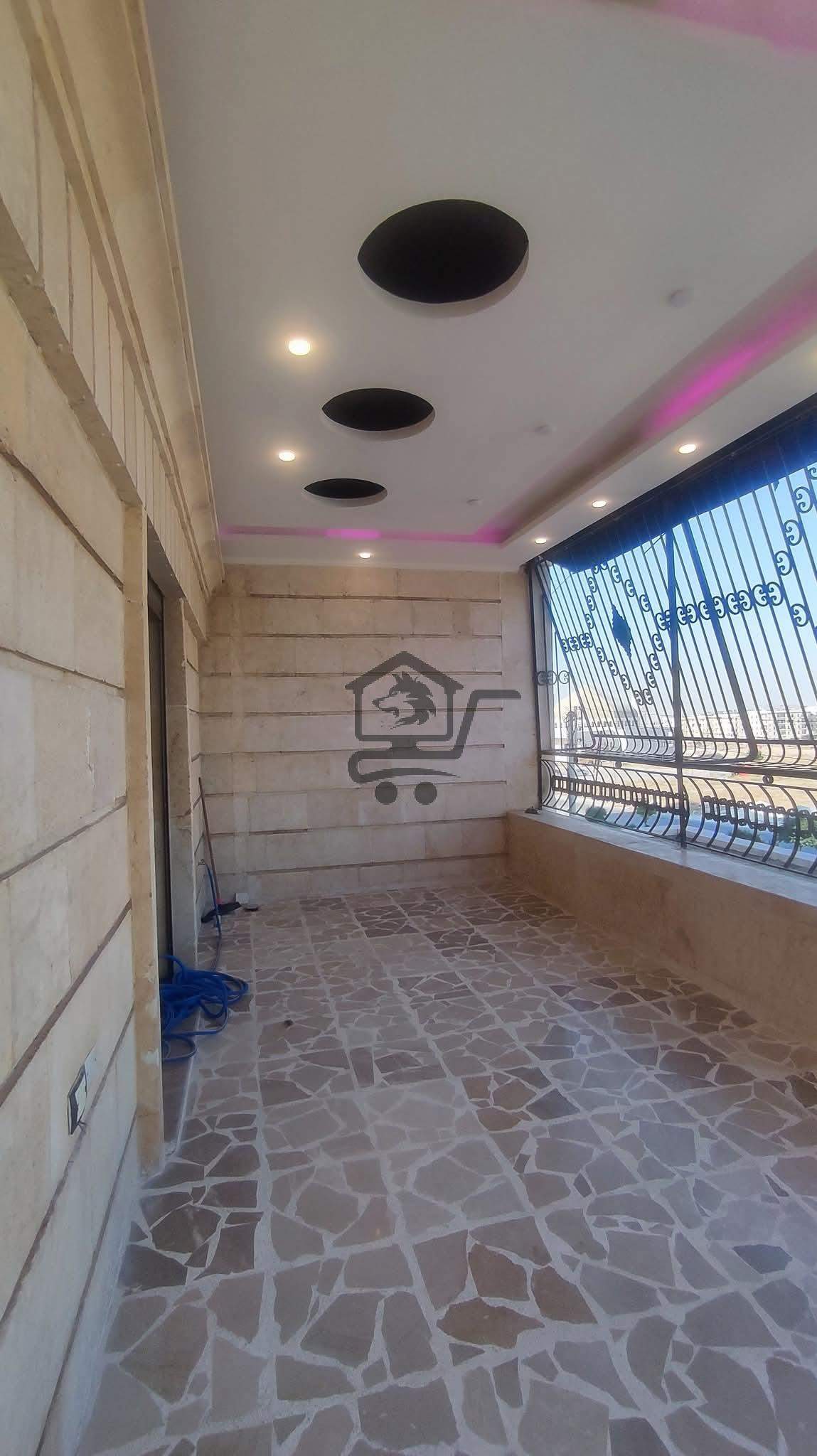 منزل فاخر - الصورة 2