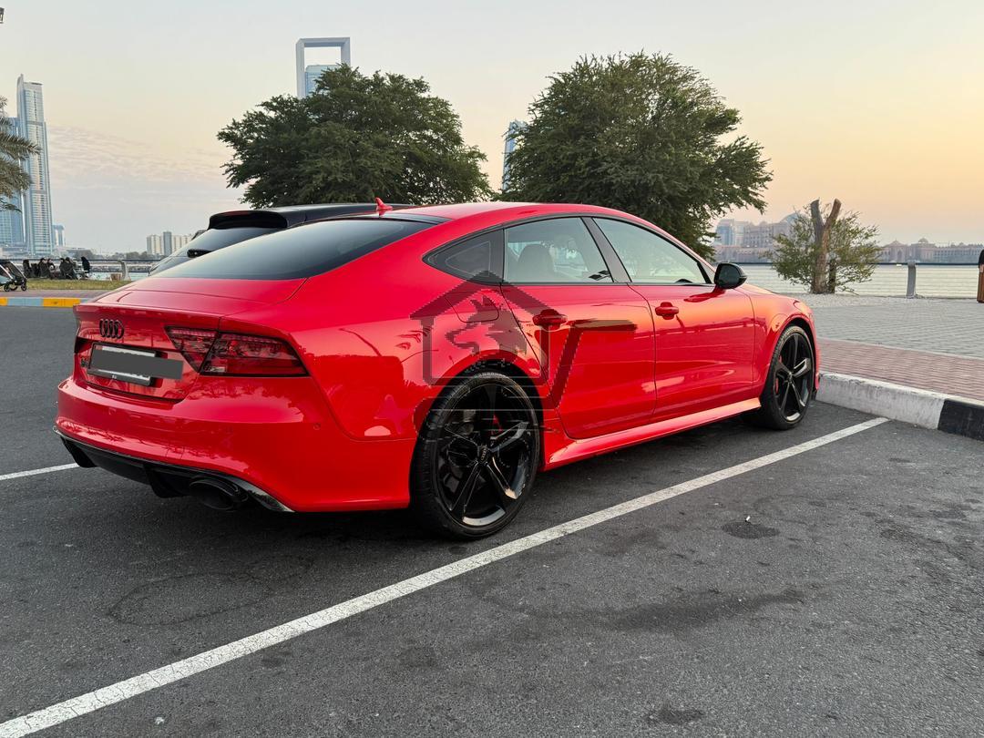 اودي - Audi RS7 - الصورة 12