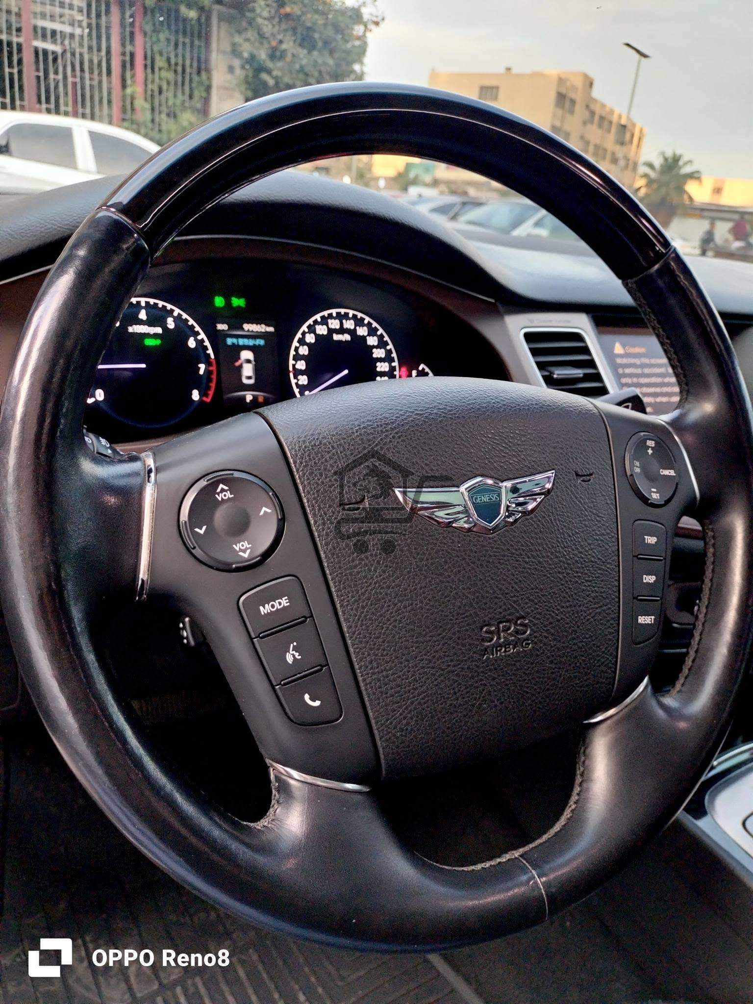 2013 Genesis BH330 - الصورة 6