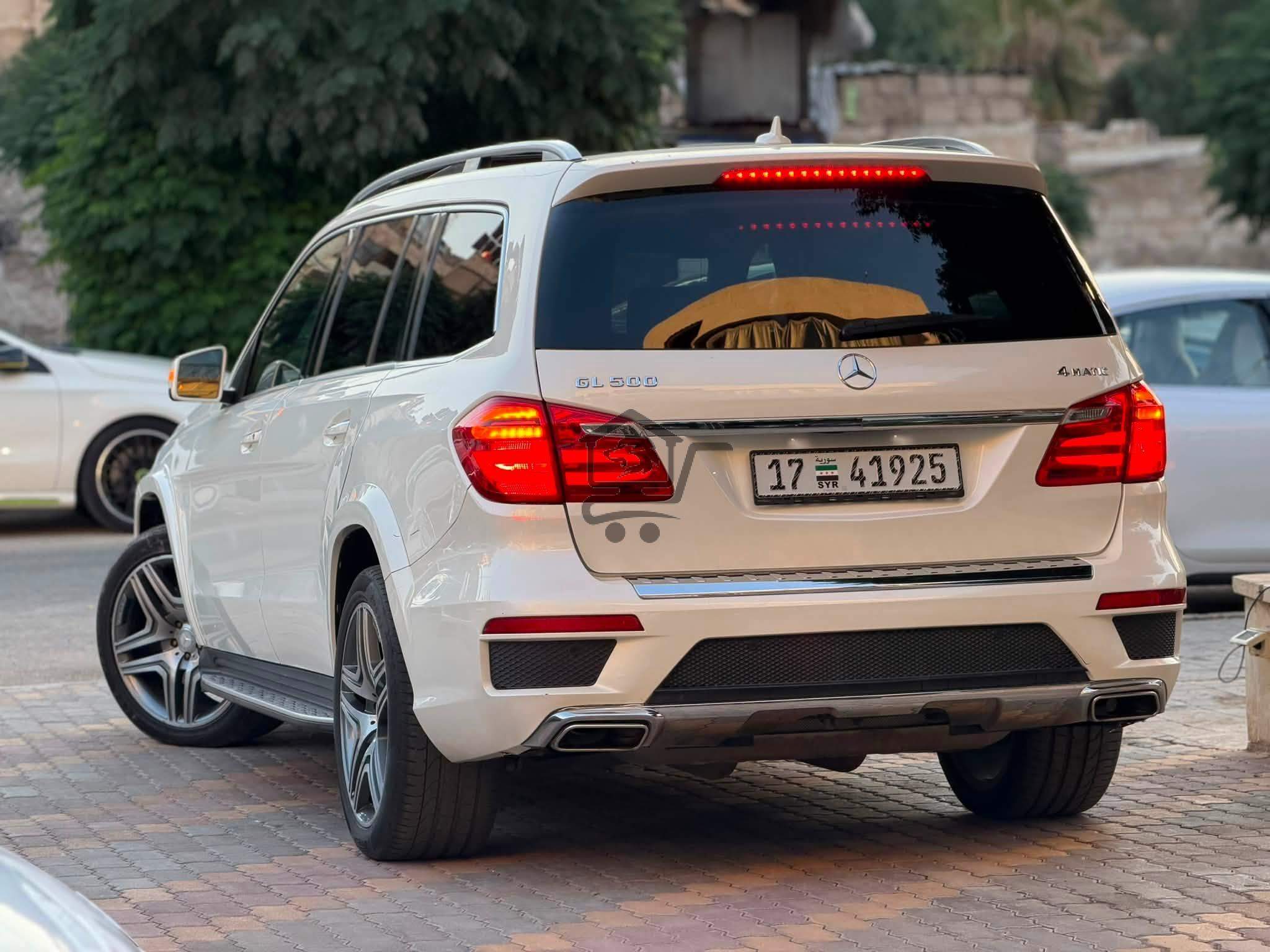Mercedes-Benz GL500 2015 - الصورة 4