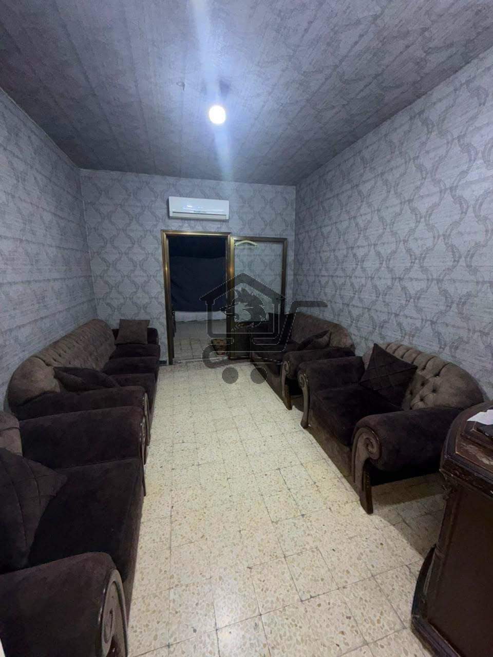 شقة بسعر جيد - الصورة 1