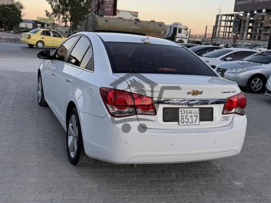 Chevrolet Cruze 2011 - الصورة 2